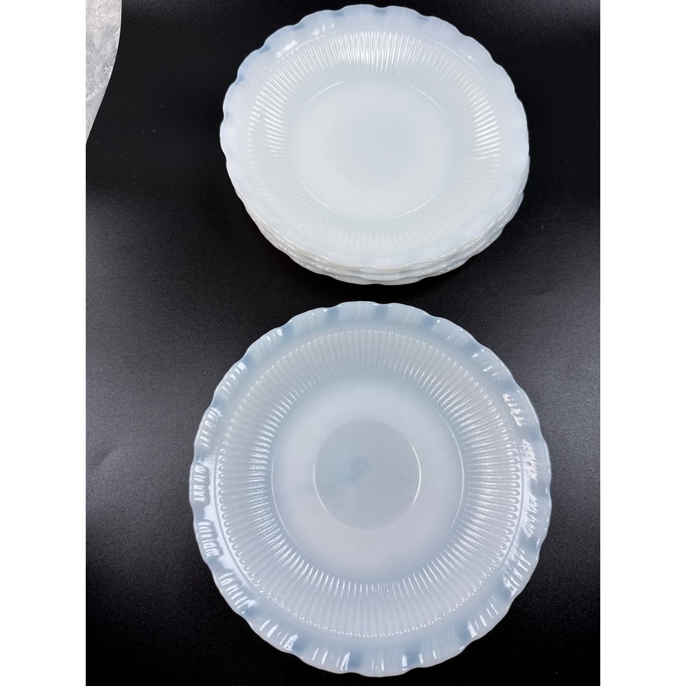 VTG Macbeth Evans Oxford Milk Glass Saucers Set of 5 Scalloped 6" Ring of Fire - Picture 1 of 4